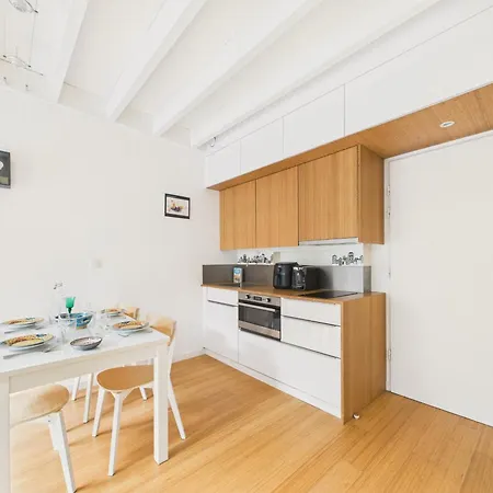 Apartment Pour 4, Piscine, A 150 M *