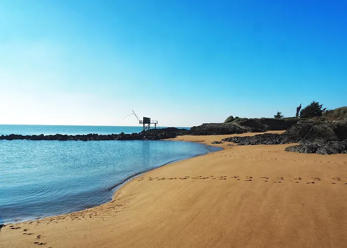 Daire Pour 4, Piscine, A 150 M